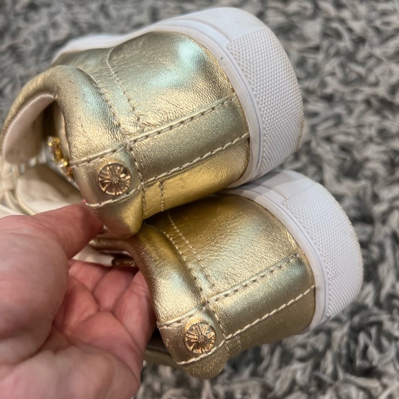 Lilly Pulitzer • Hallie Gold studded Sneaker Size 8 💥RARE 💥 - Picture 5 of 15